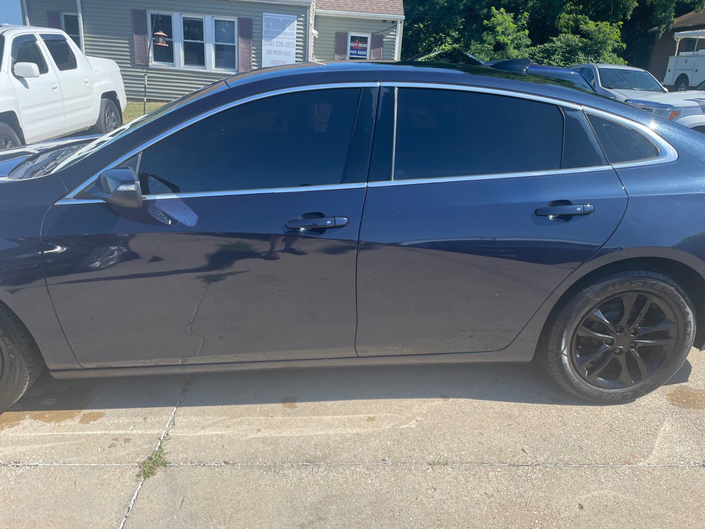 2016 Chevrolet Malibu Image 4