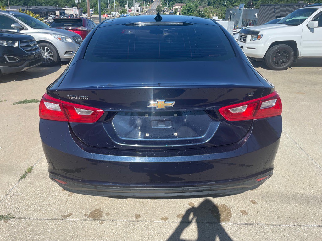 2016 Chevrolet Malibu Image 7