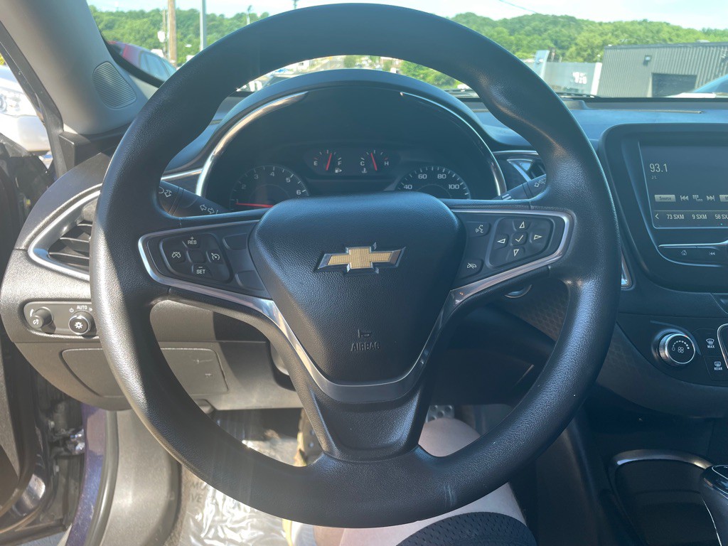 2016 Chevrolet Malibu Image 18