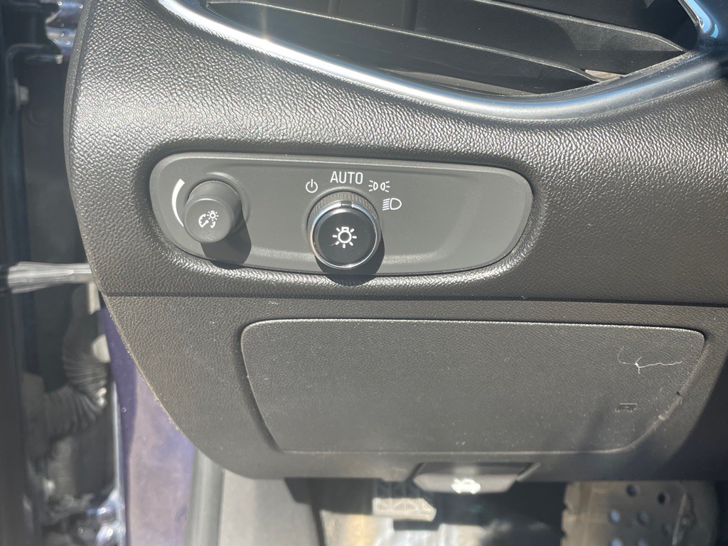 2016 Chevrolet Malibu Image 23