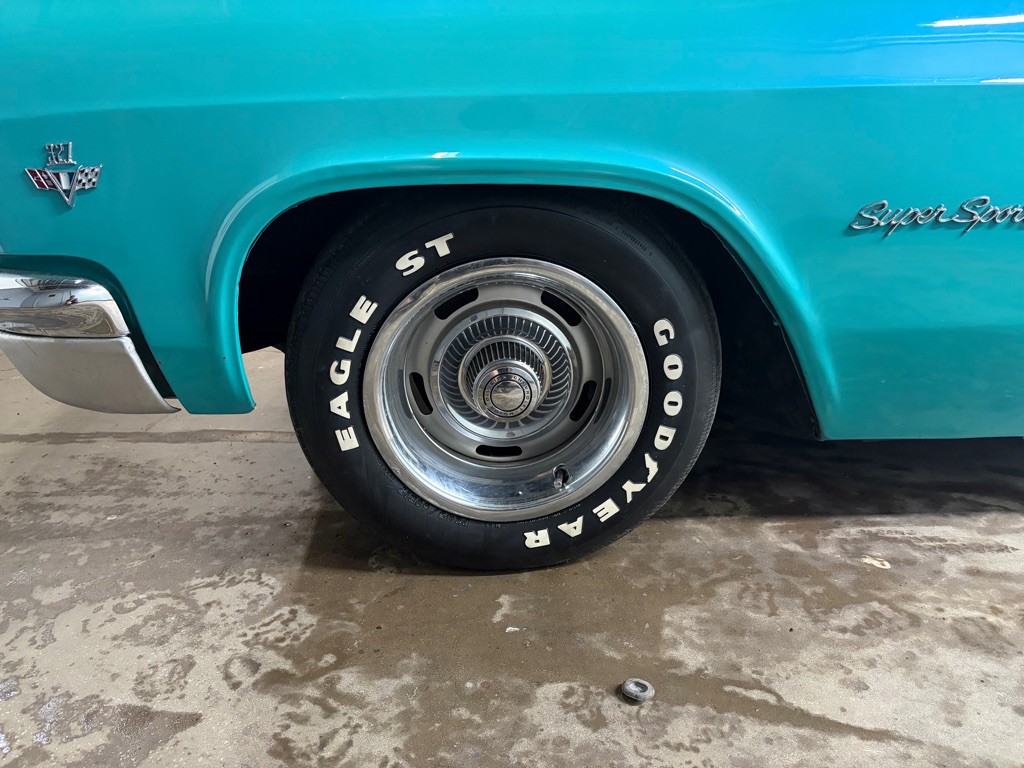 1966 Chevrolet Impala Image 4