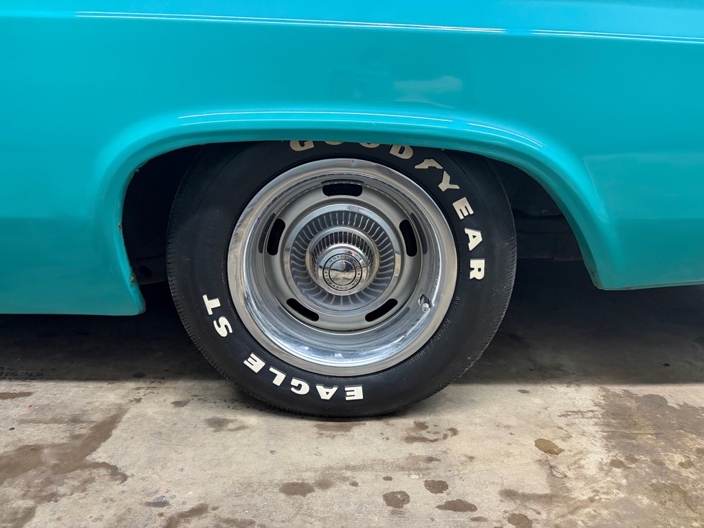 1966 Chevrolet Impala Image 8