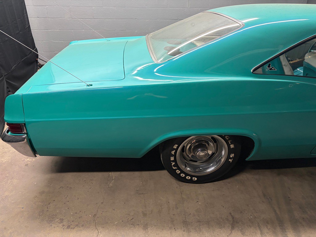 1966 Chevrolet Impala Image 12