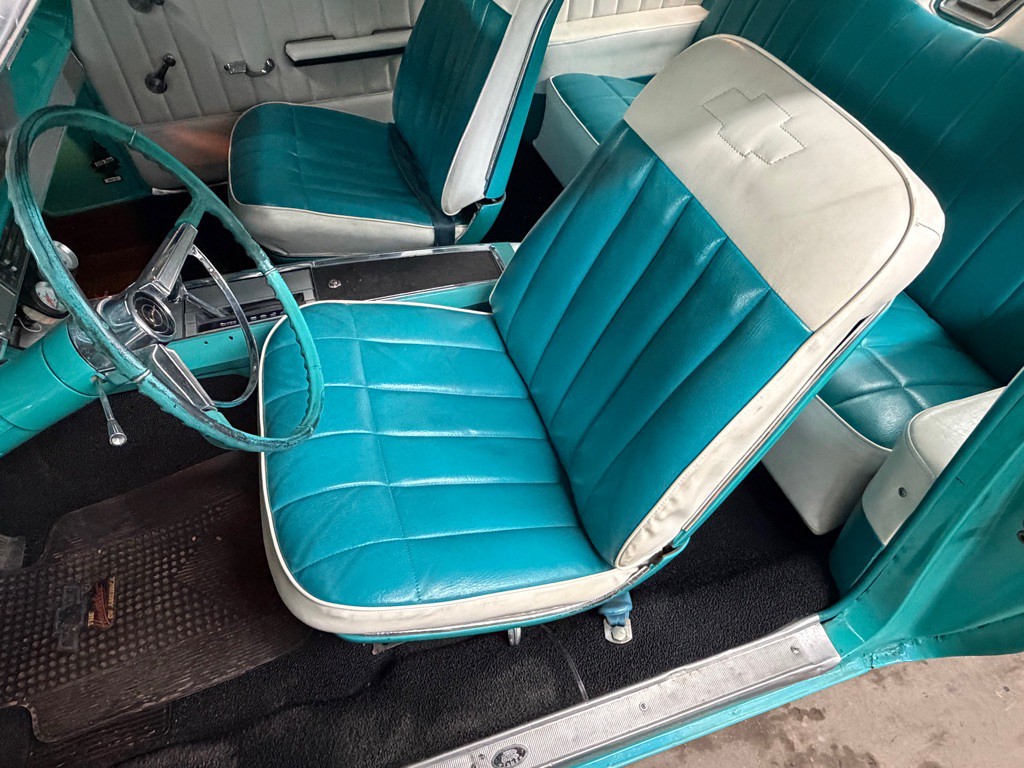 1966 Chevrolet Impala Image 23