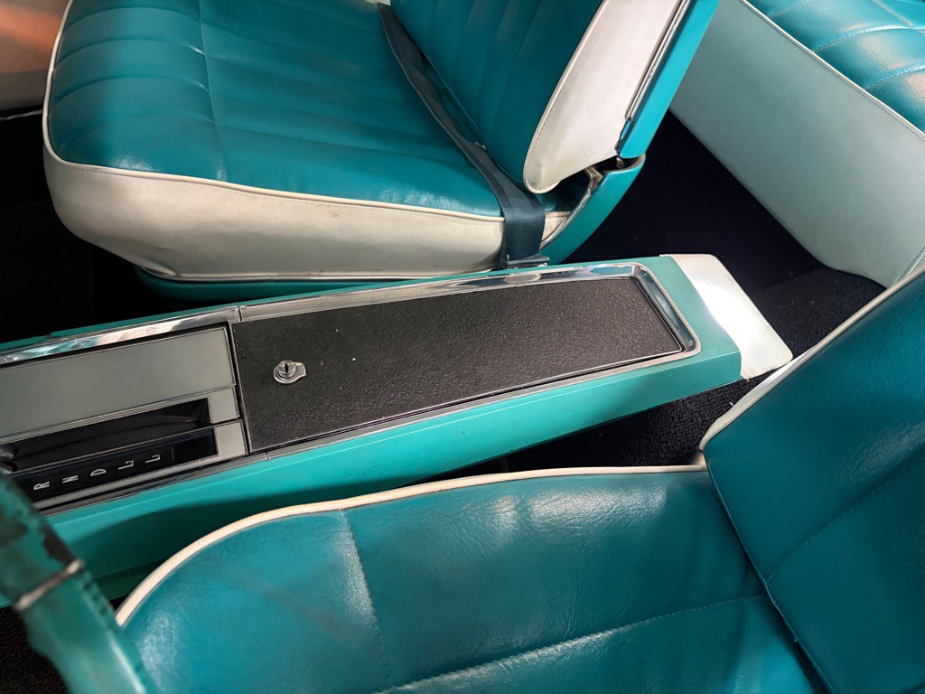 1966 Chevrolet Impala Image 29