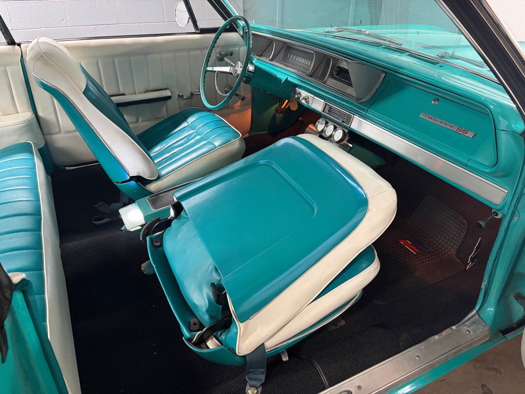1966 Chevrolet Impala Image 33
