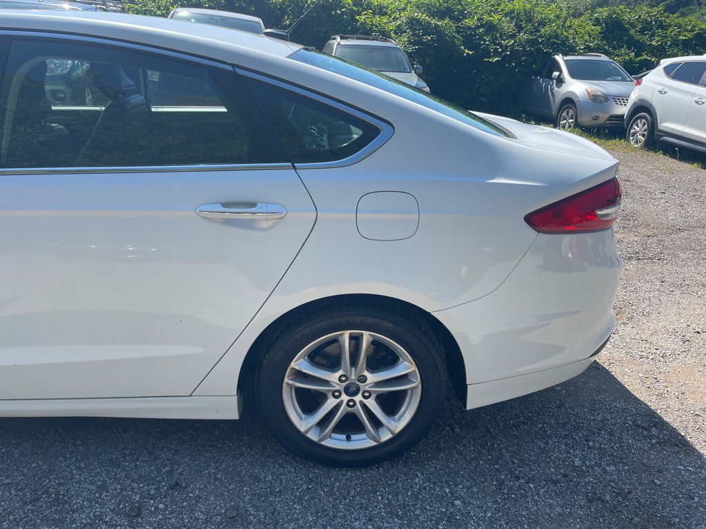 2018 Ford Fusion Image 5