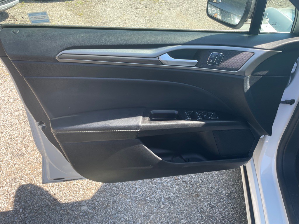 2018 Ford Fusion Image 11