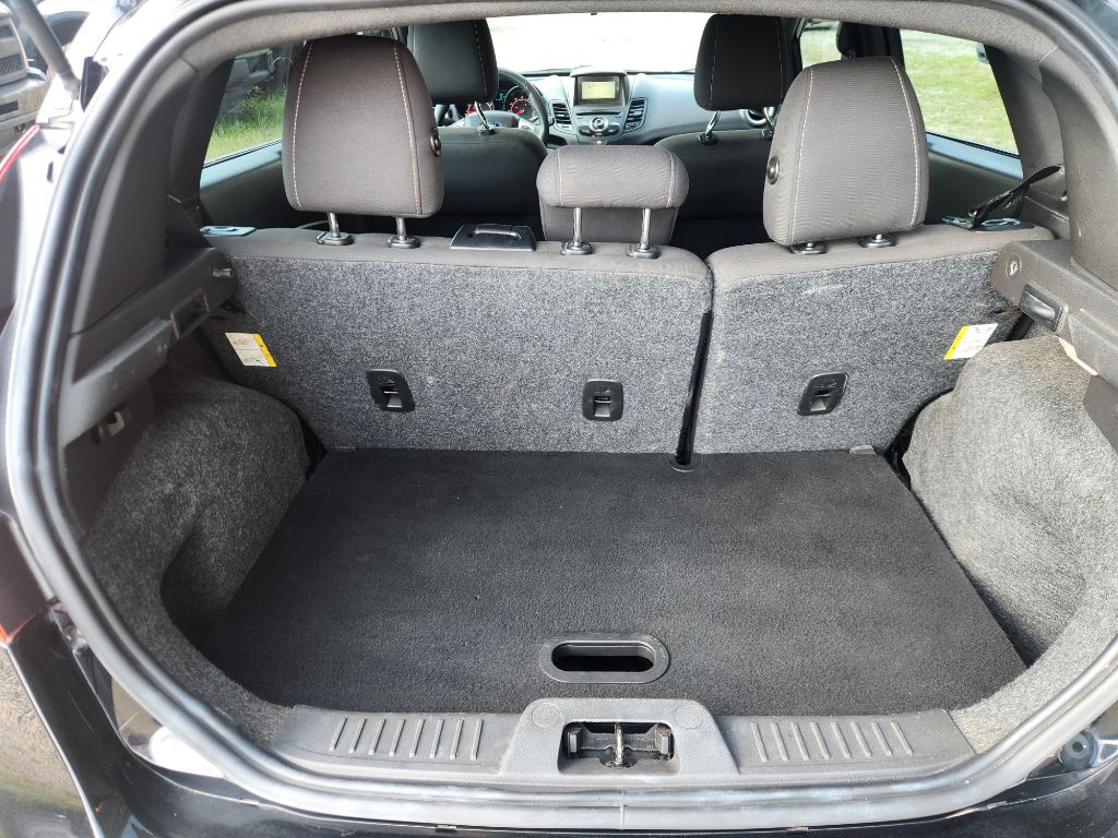 2017 Ford Fiesta Image 38