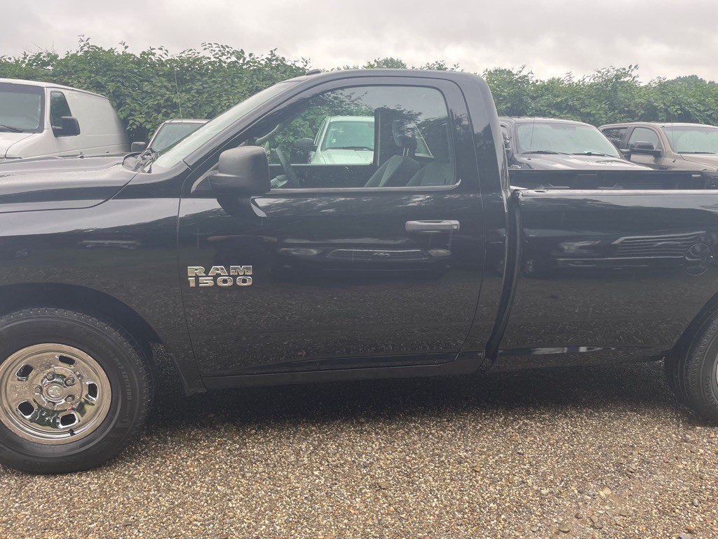 2017 RAM 1500 Image 4