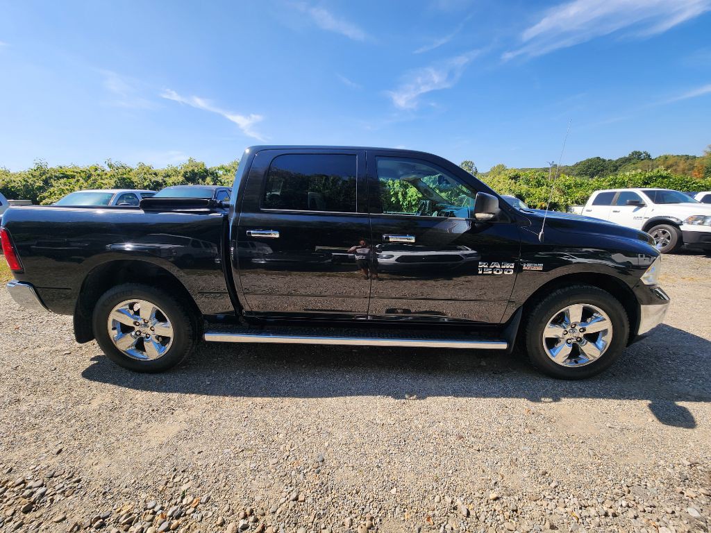 2016 RAM 1500 Image 3