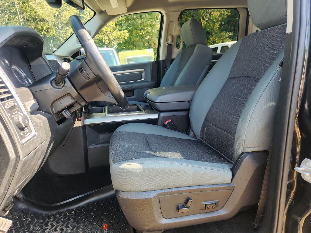 2016 RAM 1500 Image 16