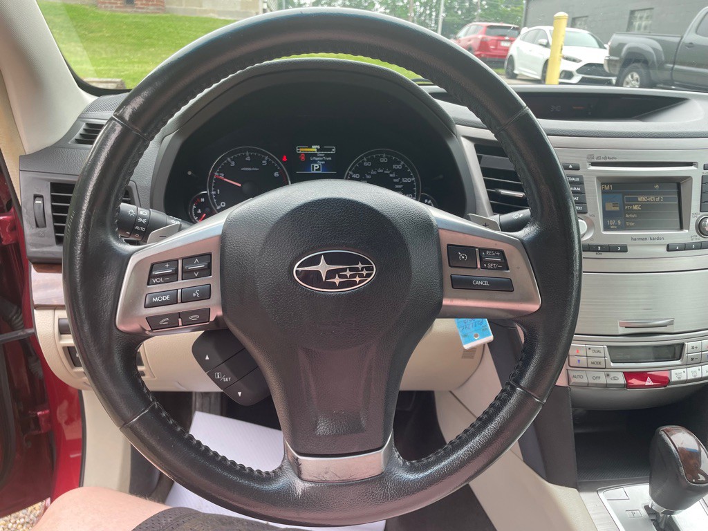 2013 Subaru Legacy Image 12