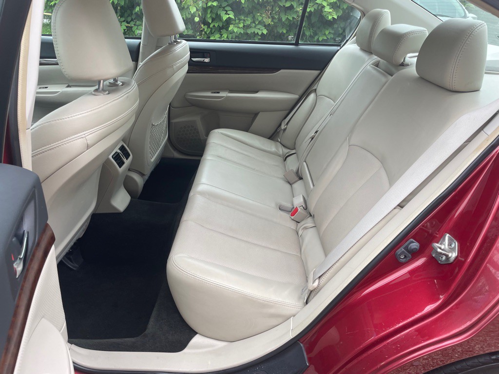 2013 Subaru Legacy Image 24