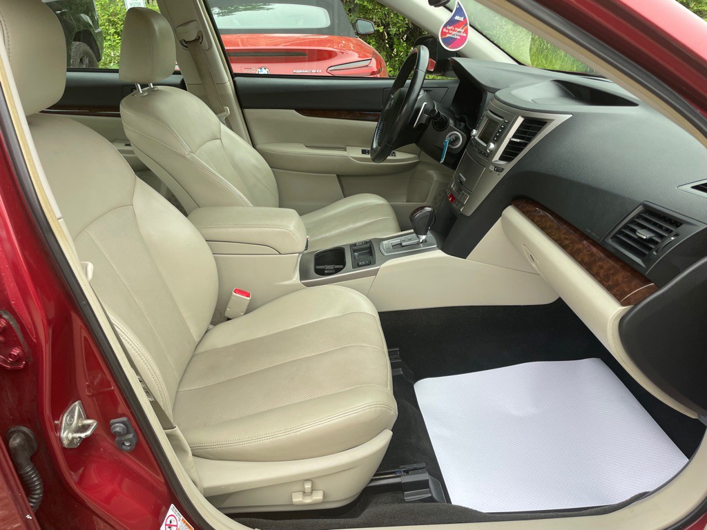 2013 Subaru Legacy Image 26