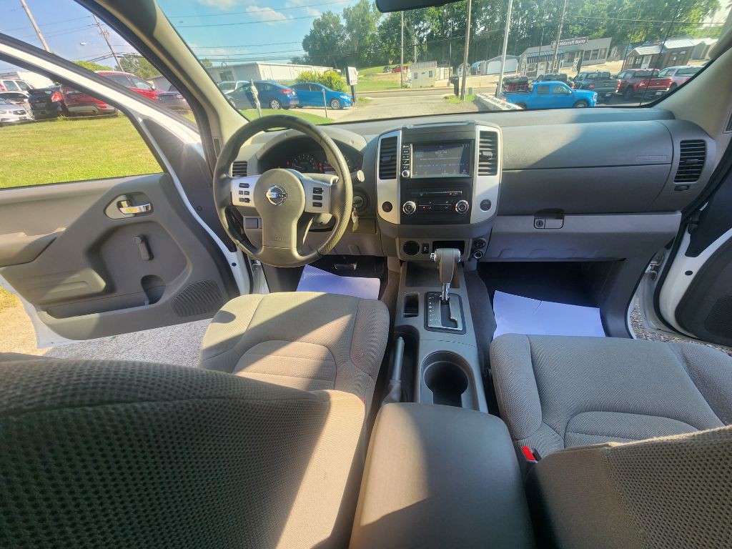 2019 Nissan Frontier Image 12