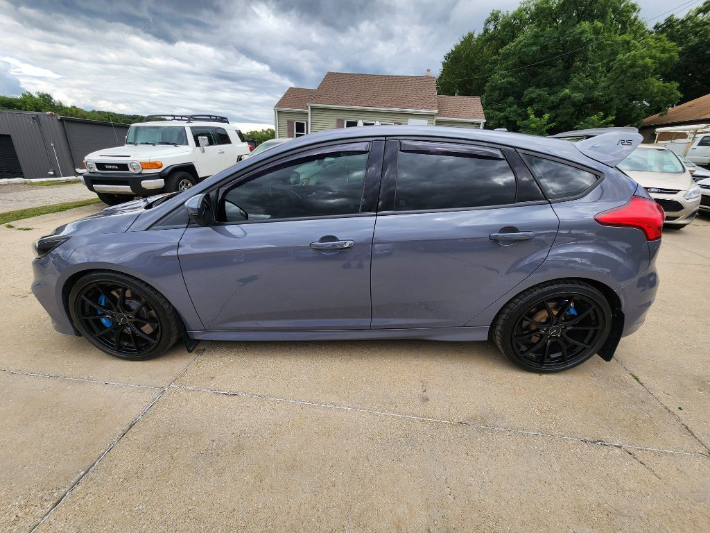 2017 Ford Focus Image 8
