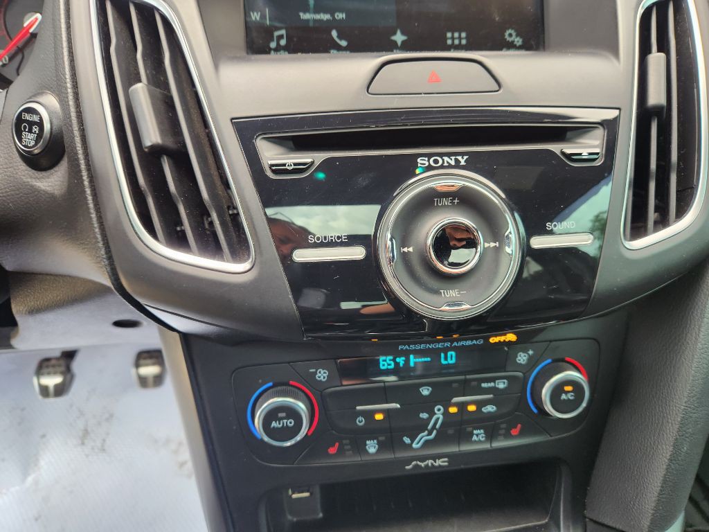 2017 Ford Focus Image 22