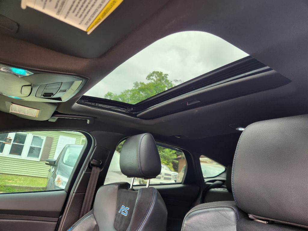 2017 Ford Focus Image 25