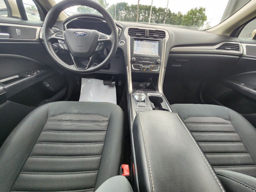 2019 Ford Fusion Image 20