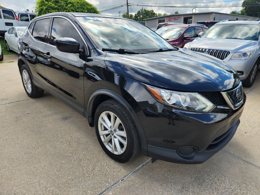2019 Nissan Rogue Image 3