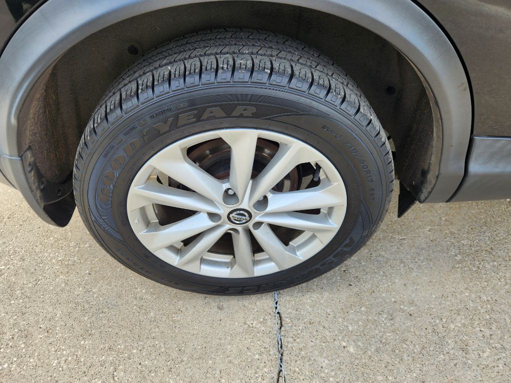 2019 Nissan Rogue Image 18