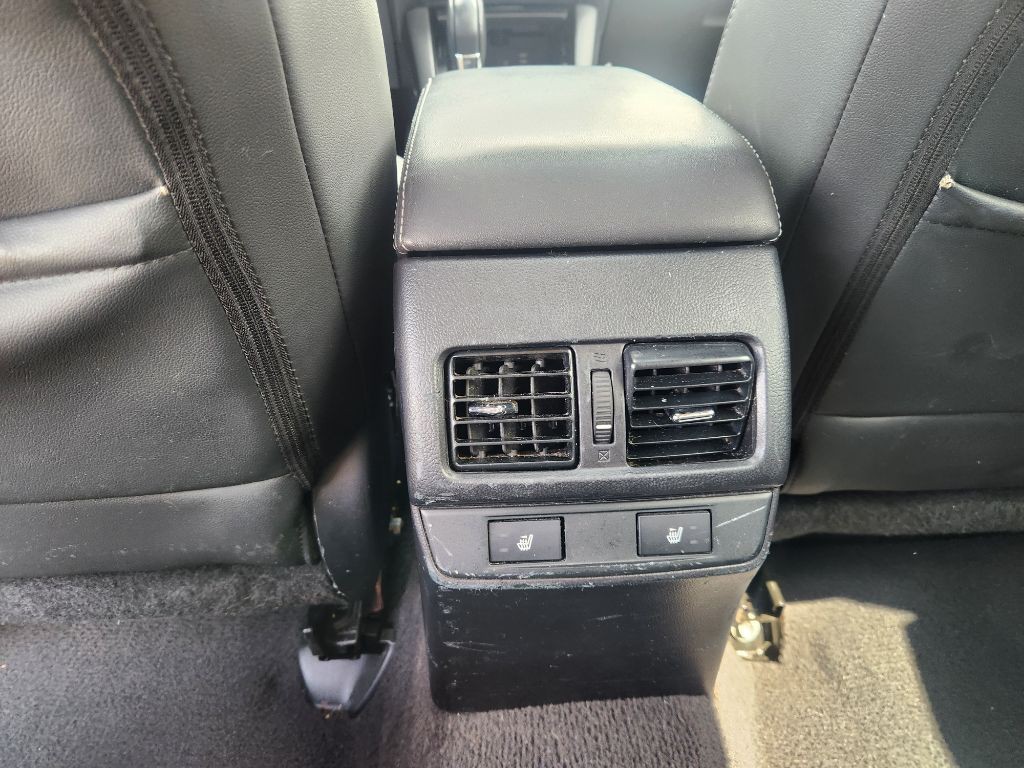 2015 Subaru Outback Image 10