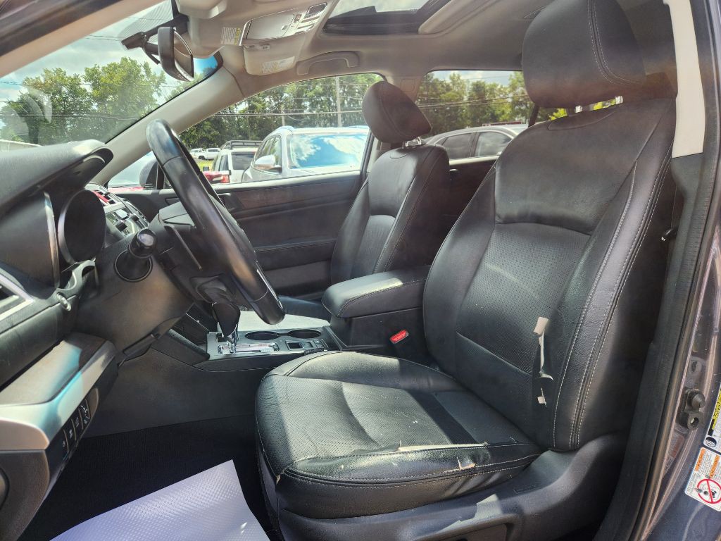 2015 Subaru Outback Image 12