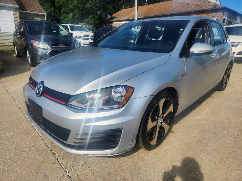 2015 Volkswagen GTI Image 2