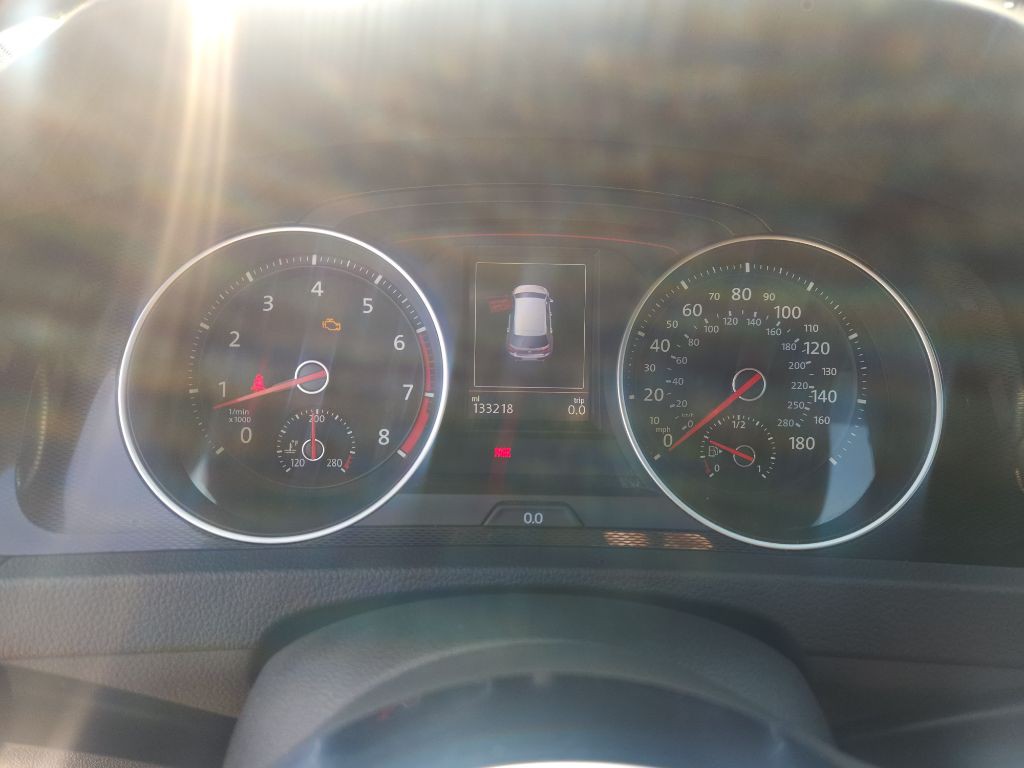 2015 Volkswagen GTI Image 13