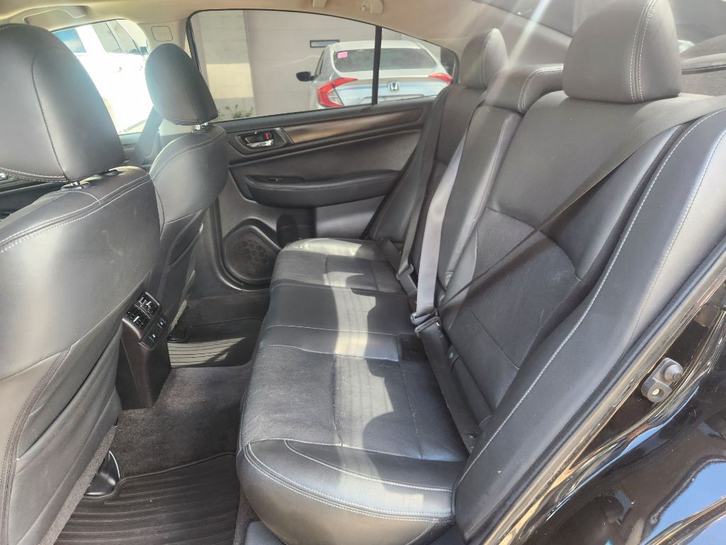 2015 Subaru Legacy Image 10