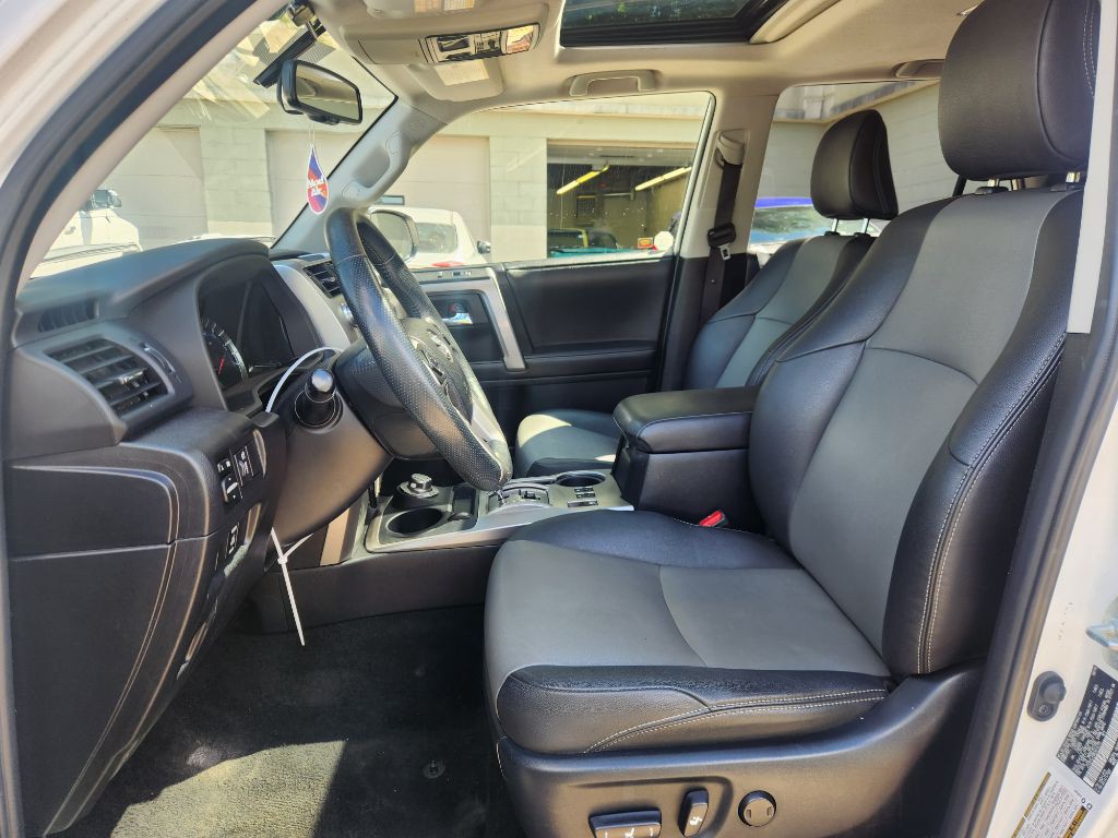2019 Toyota 4Runner Image 12