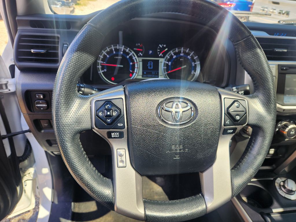 2019 Toyota 4Runner Image 14