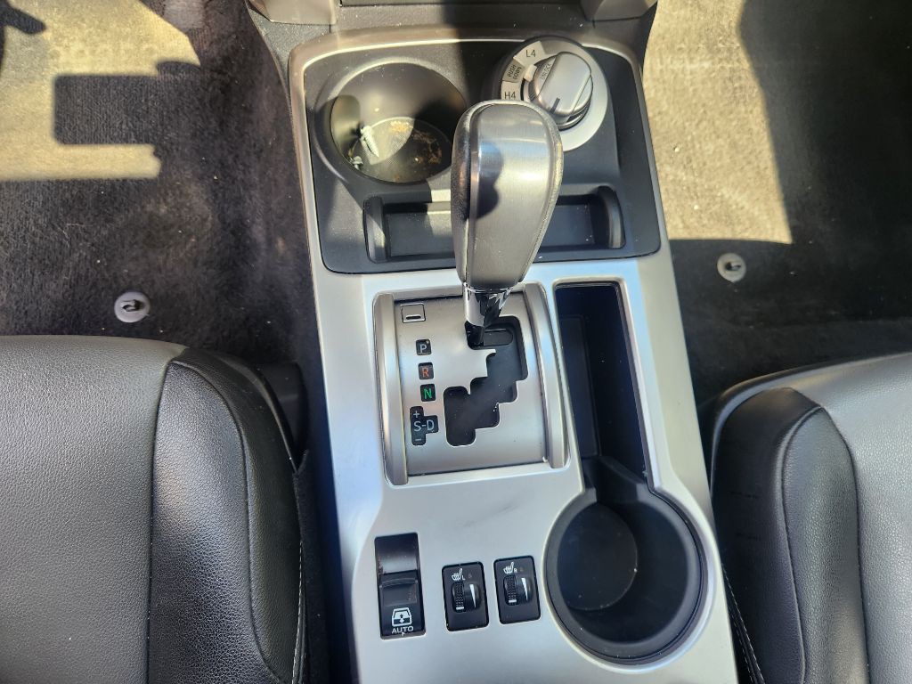 2019 Toyota 4Runner Image 16