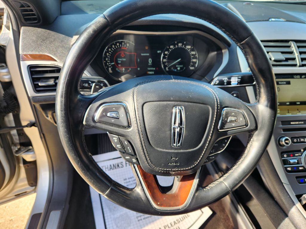 2017 Lincoln MKZ Image 12