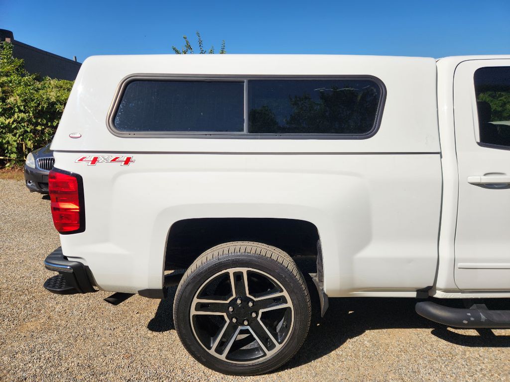 2017 Chevrolet Silverado 1500 Image 2