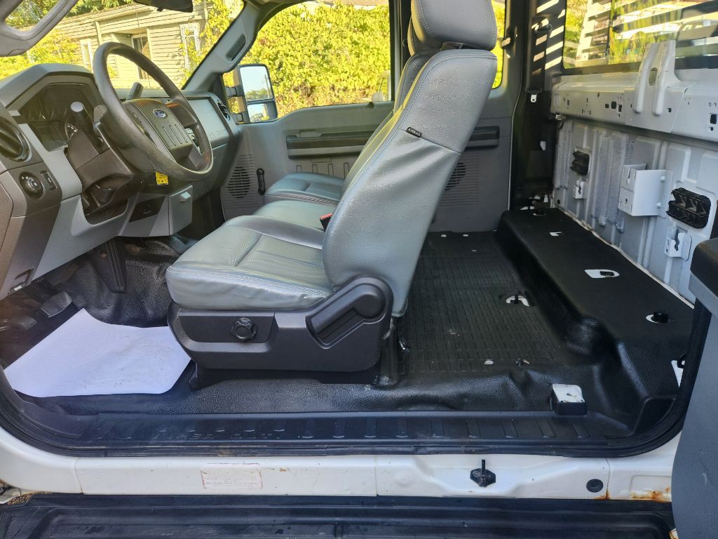 2015 Ford F-250 Image 10