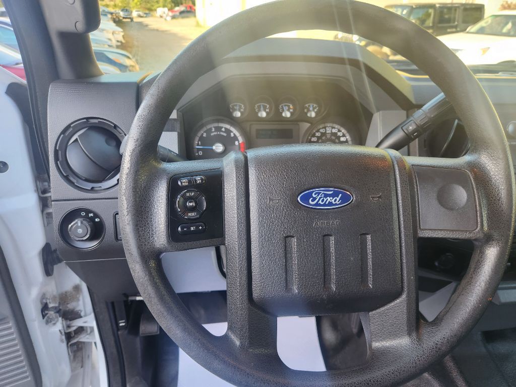 2015 Ford F-250 Image 17