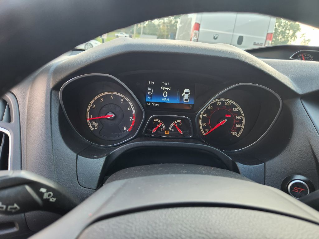 2017 Ford Focus Image 24