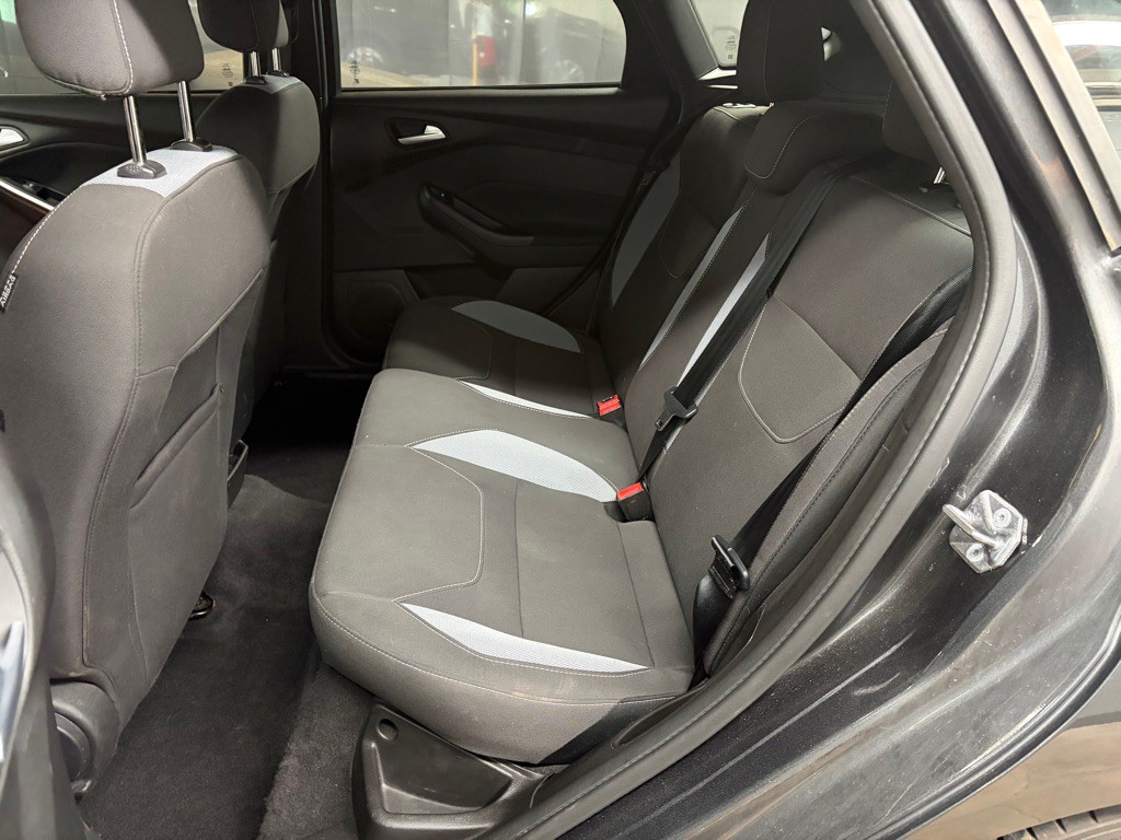 2017 Ford Focus Image 20