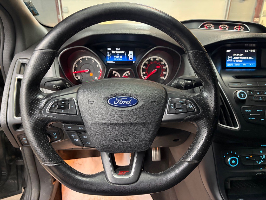 2017 Ford Focus Image 22