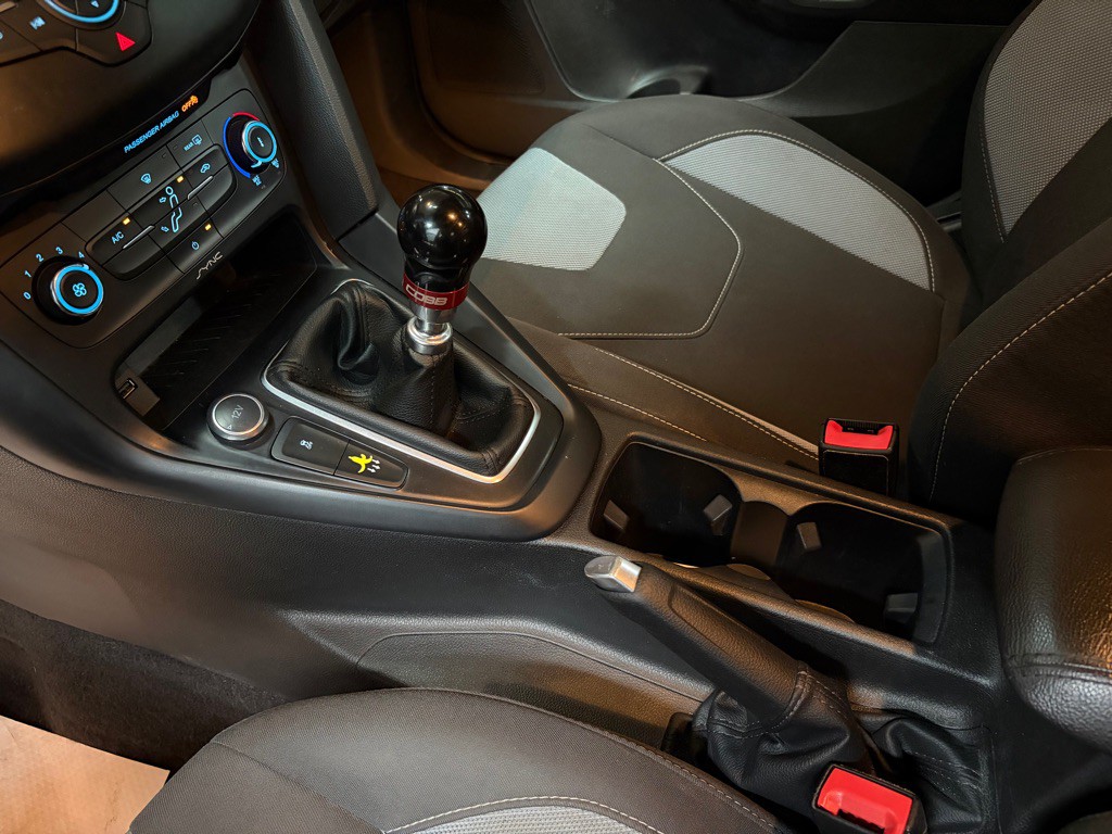 2017 Ford Focus Image 25