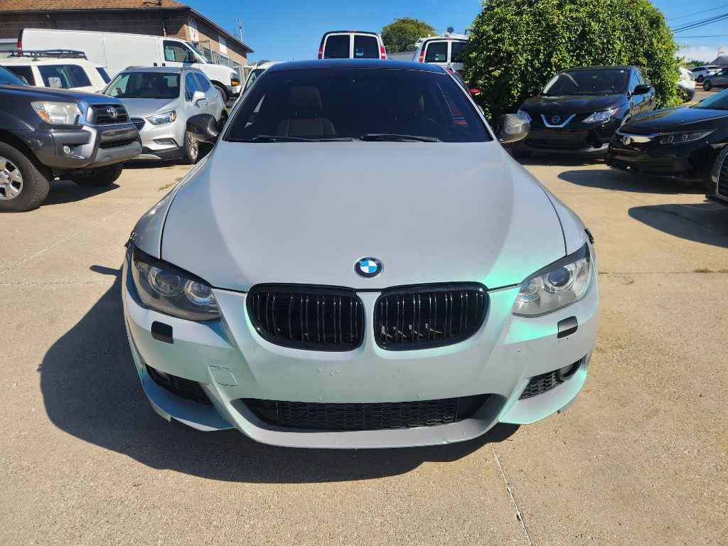 2012 BMW 3 Series Image 1