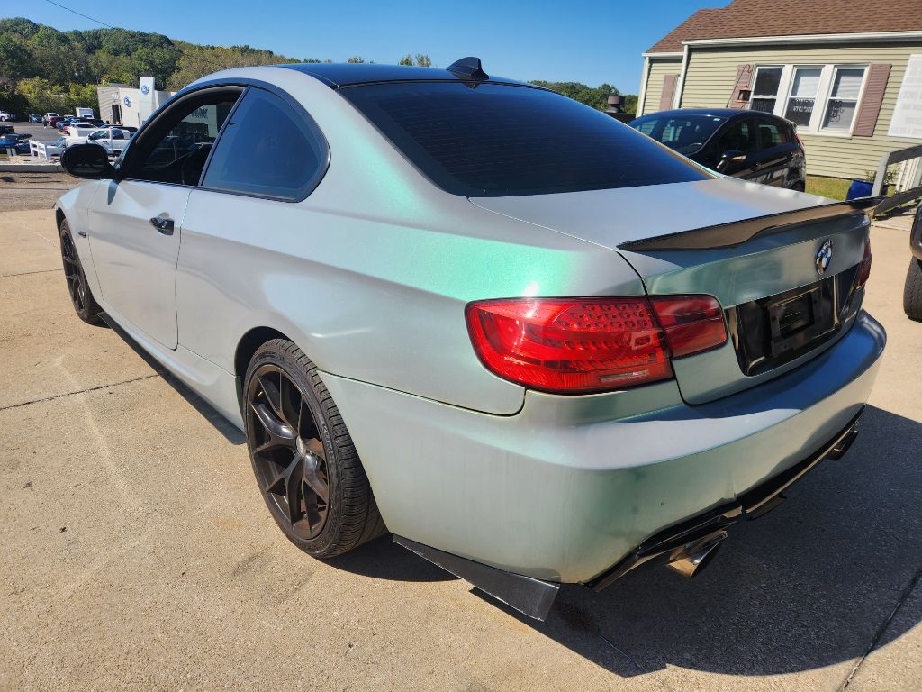 2012 BMW 3 Series Image 7