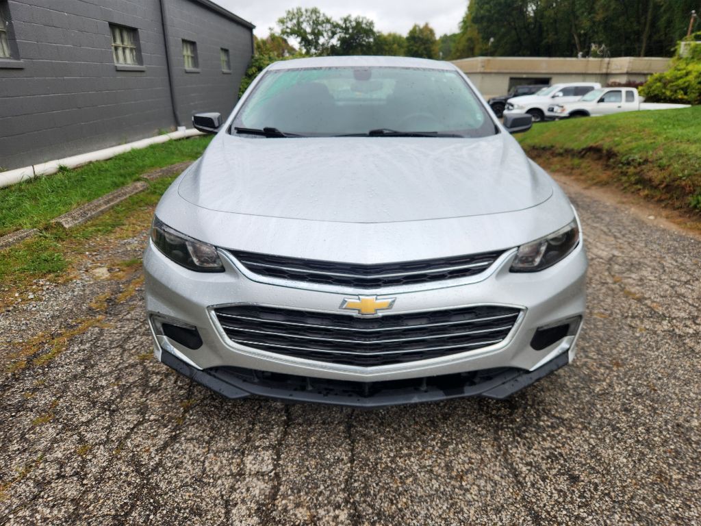 2018 Chevrolet Malibu Image 3