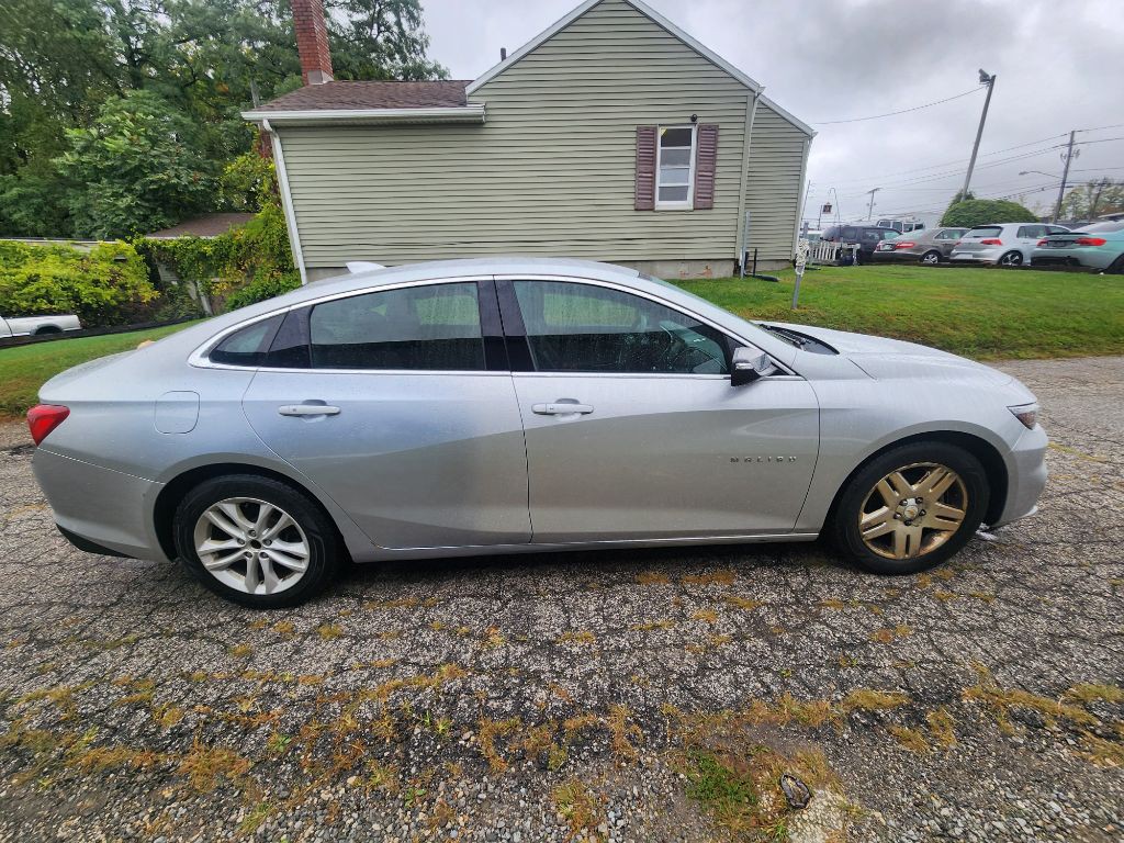 2018 Chevrolet Malibu Image 4