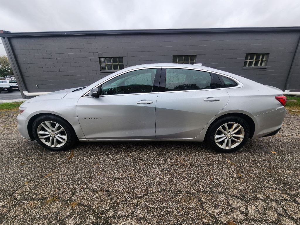 2018 Chevrolet Malibu Image 8