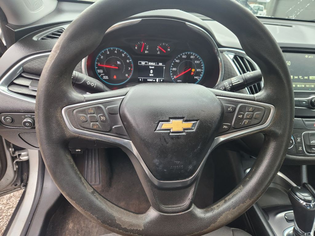 2018 Chevrolet Malibu Image 10
