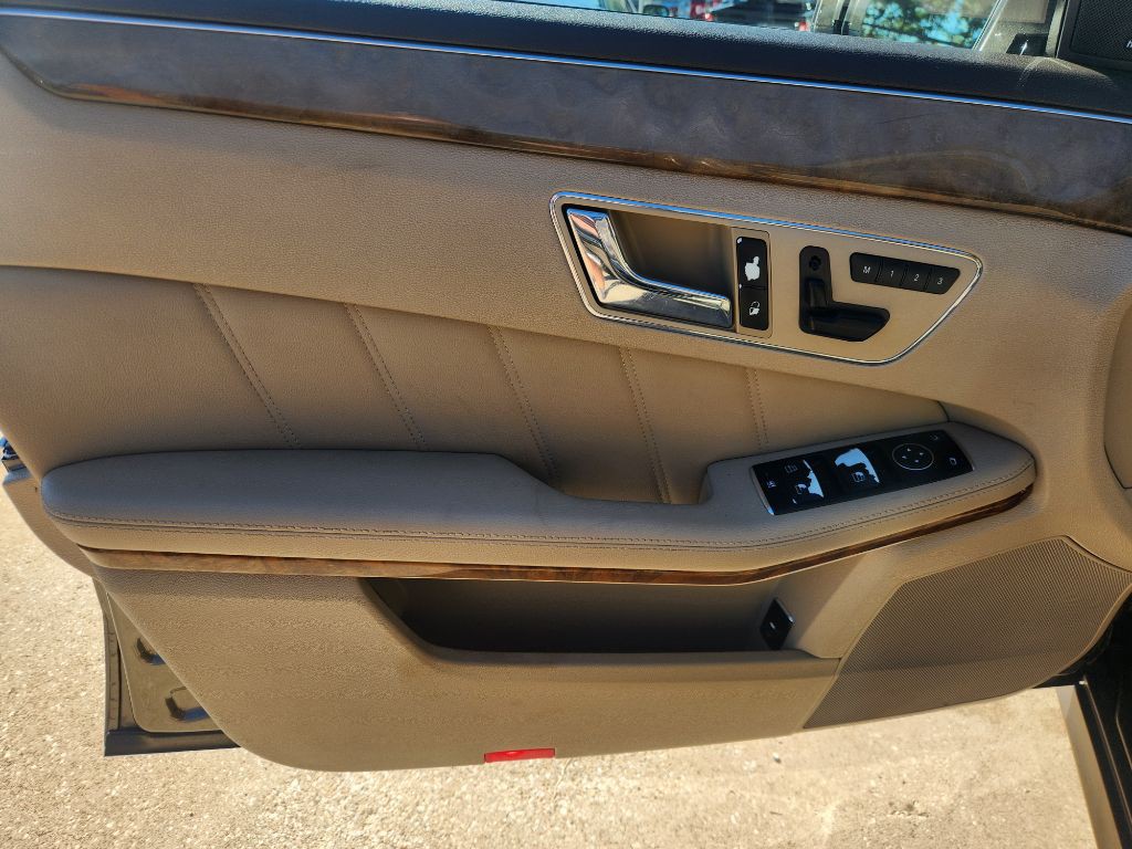 2011 Mercedes-Benz E-Class Image 10