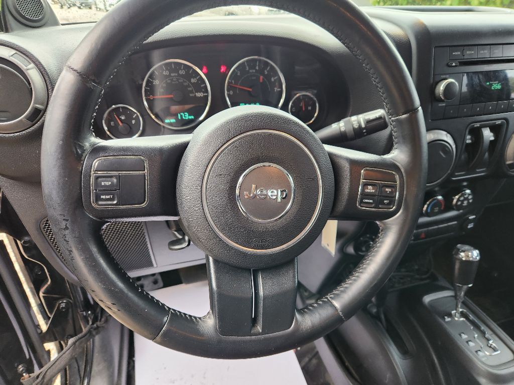 2013 Jeep Wrangler Image 10